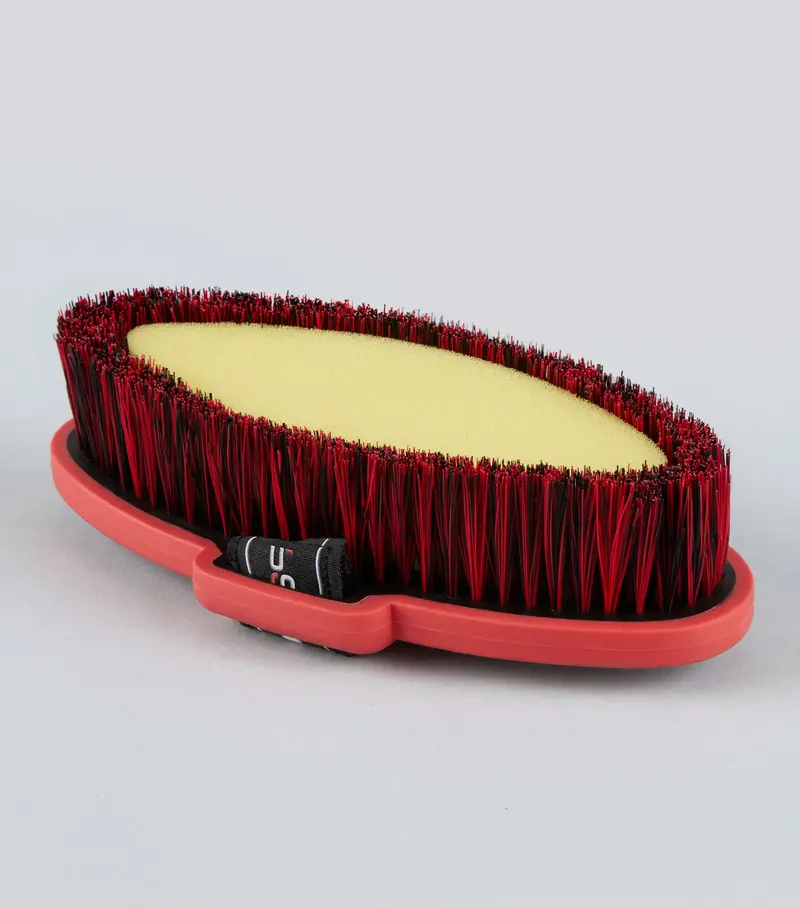 Soft-Touch Body Wash Brush Black & Red 1