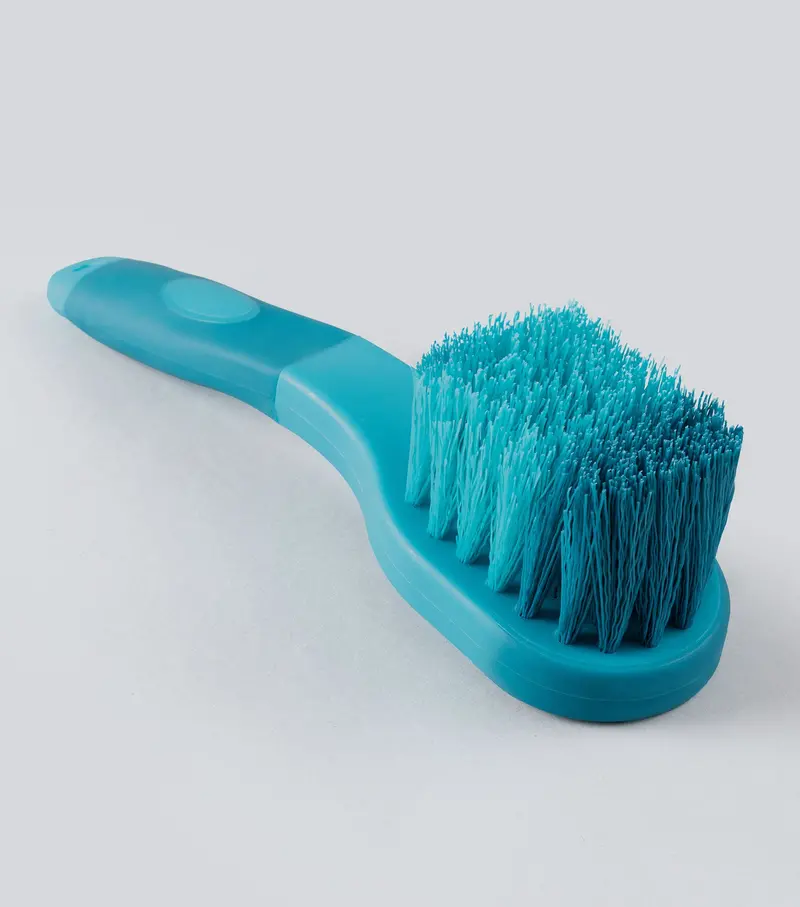 Soft-Touch Bucket Brush Med Blue & Peacock 1