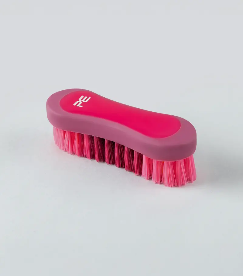 Soft-Touch Face Brush Wine & Fuchsia 1