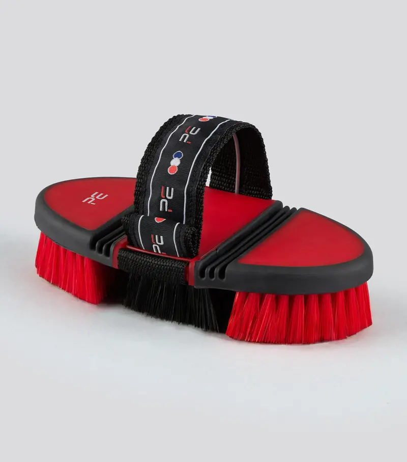 Soft-Touch Flexi Body Brush Black & Red 1