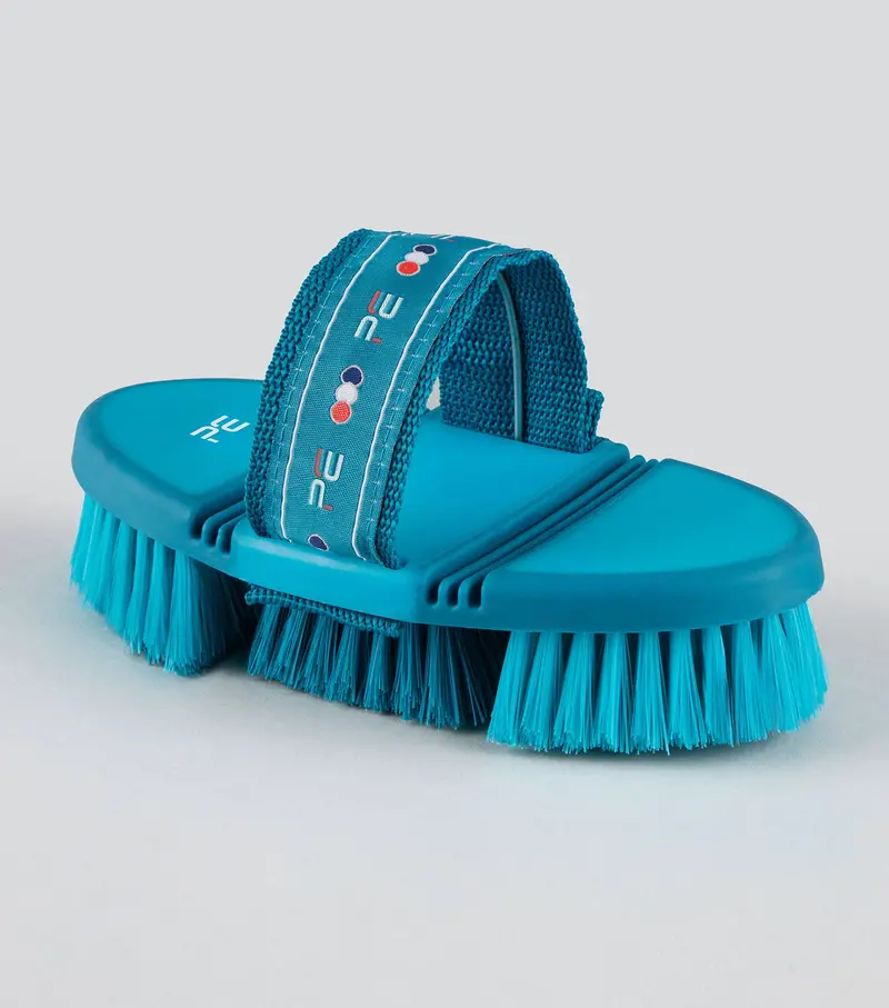 Soft-Touch Flexi Body Brush Med Blue & Peacock 1