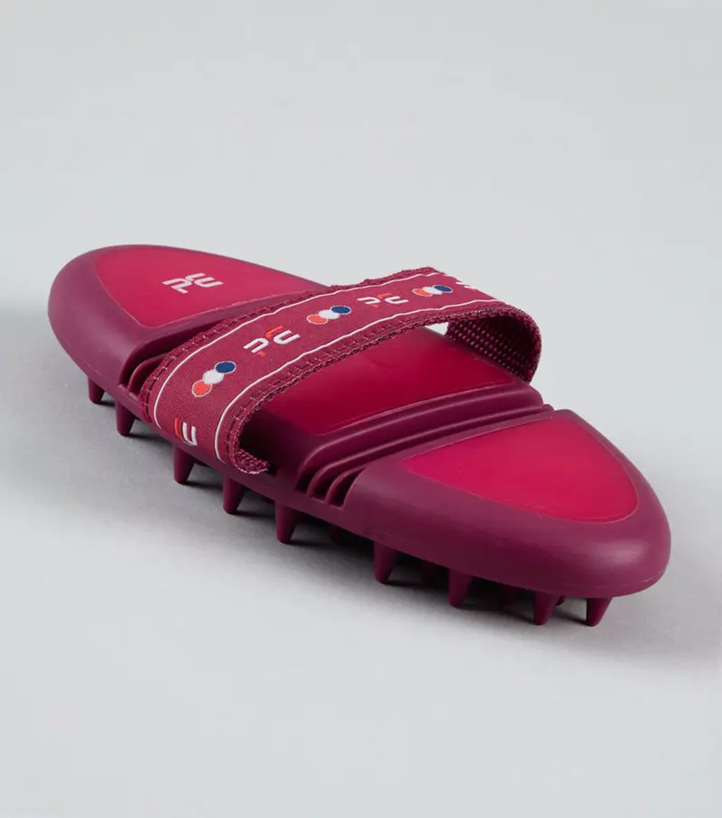 Soft-Touch Flexi Massage Brush Wine & Fuchsia 2
