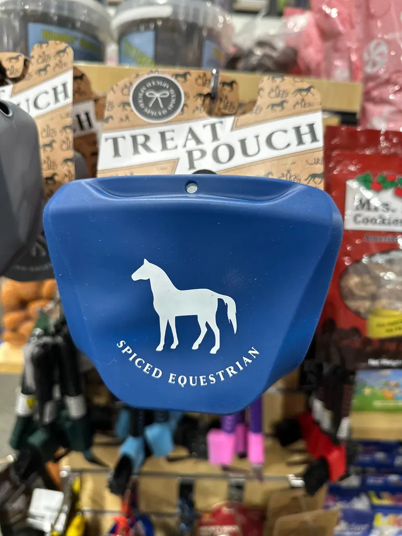 Spiced Equestrian Treat Pouch 1