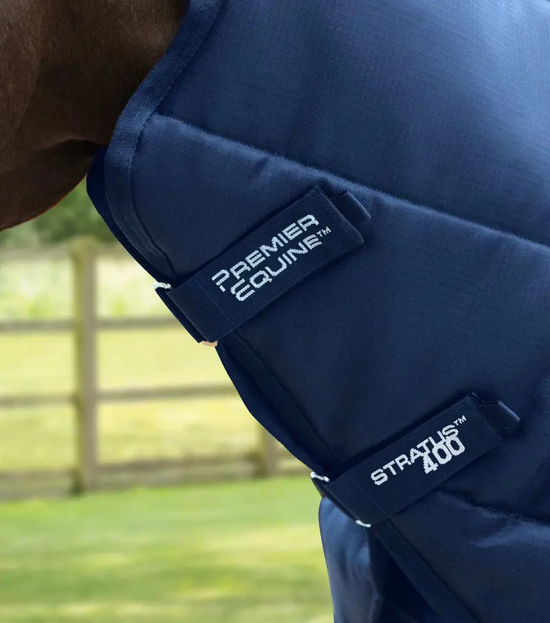 Stratus Stable Rug 400G With Neck Cover Navy 2