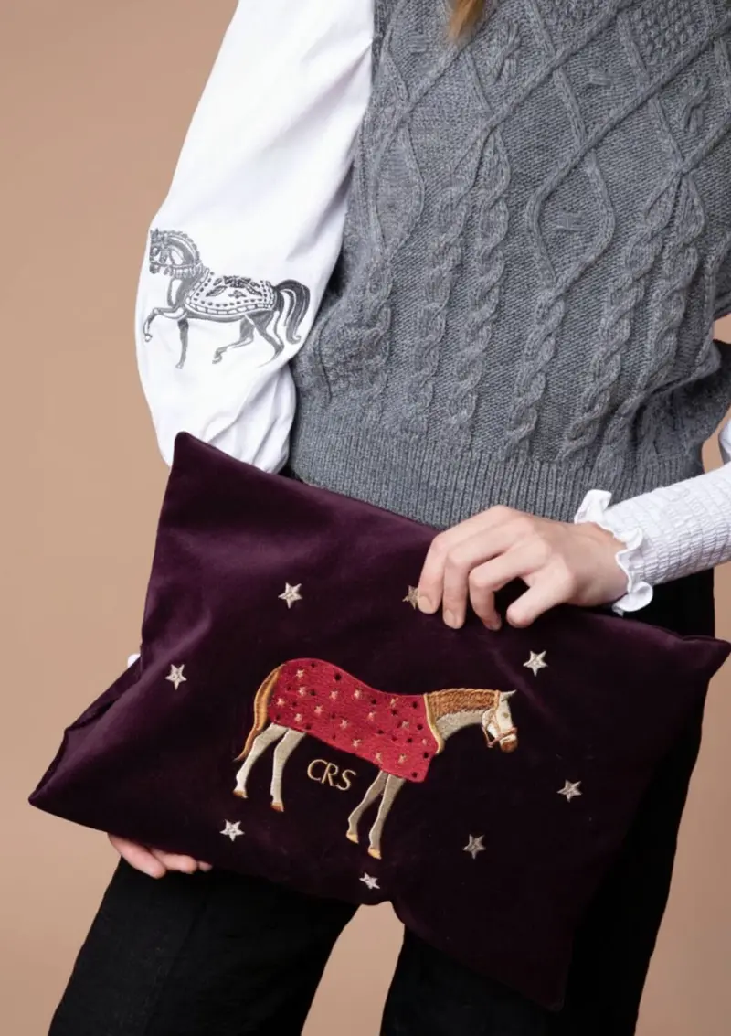 The Starlight Velvet Pouch | Burgundy 1