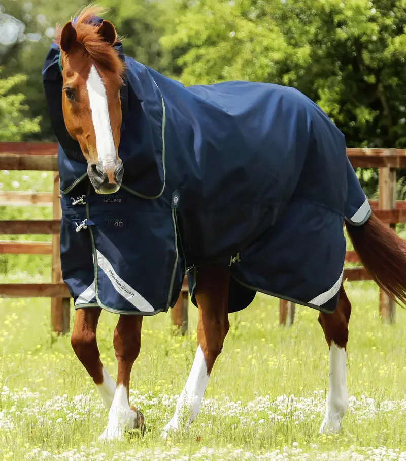 Titan 40G Turnout Rug With Snug-Fit Neck Cover Navy 1