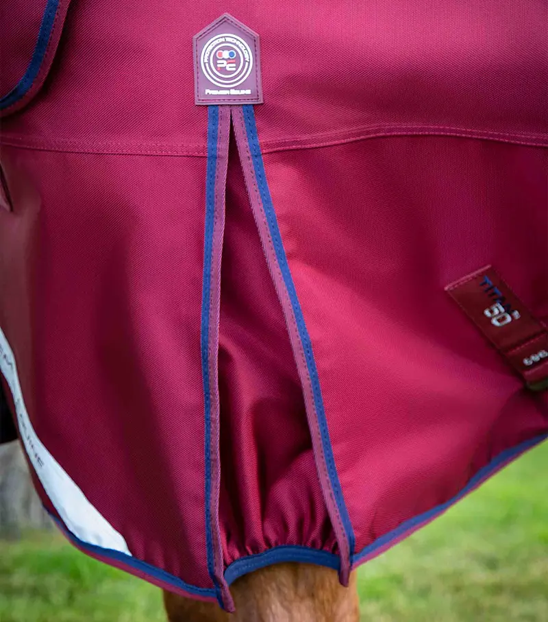 Titan 50G Turnout Rug With Classic Neck Cover Burgundy 4