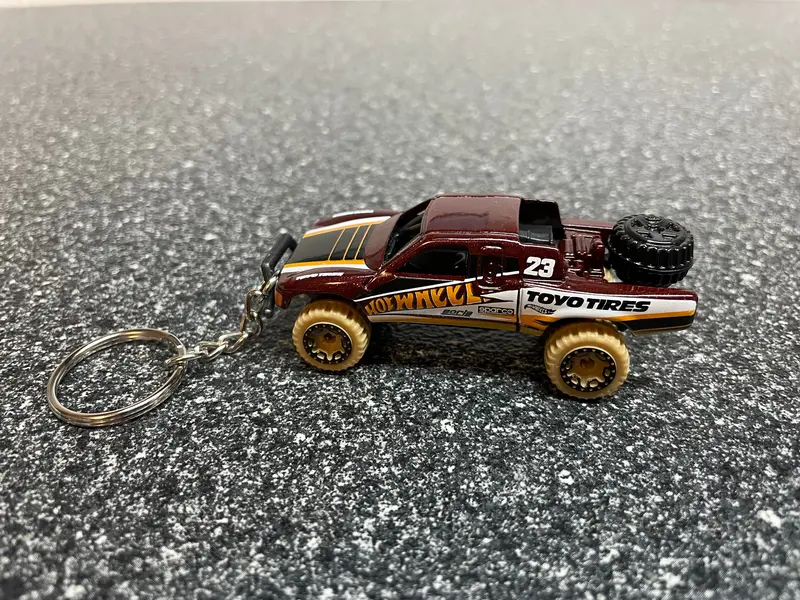 Toyota Hilux Prerunner Tacoma Truck Keychain 4X4 Offroad Diecast Car Matchbox Hot Wheels 2
