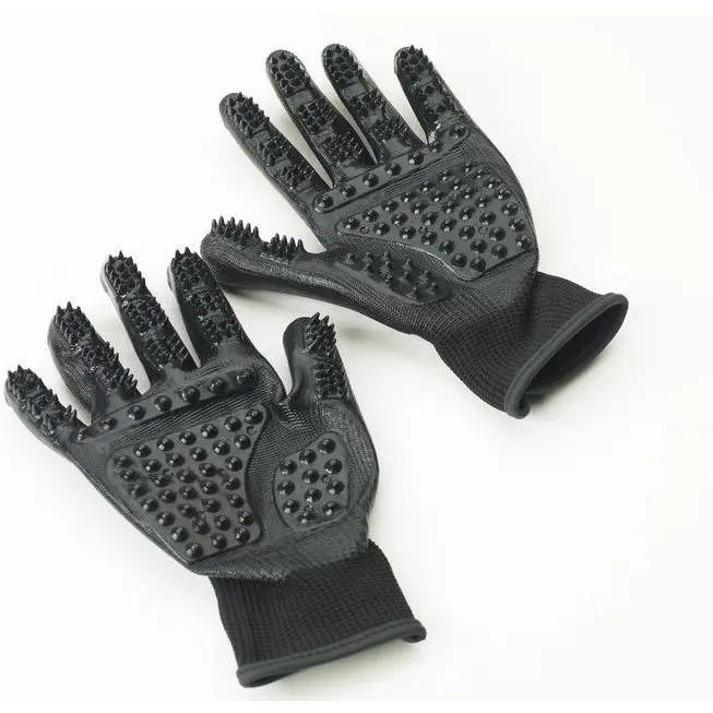 Ultimate Grooming Glove 1