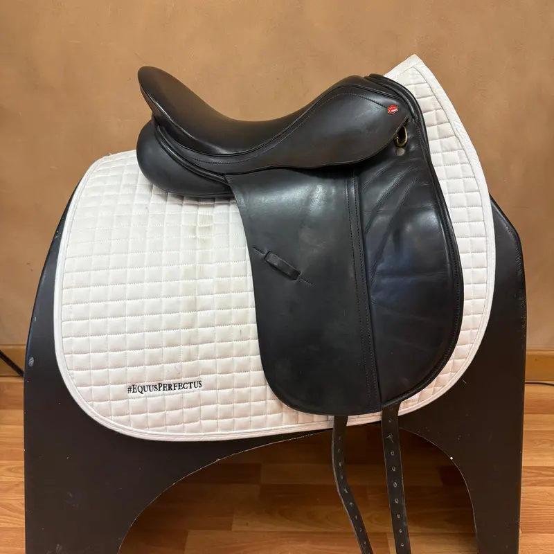 Used Albion Legend K2 Dressage Saddle 16" Wide Tree 2