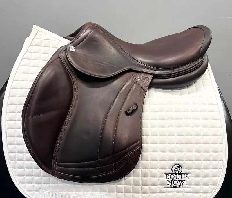 Used Cwd Jump Saddle 17.5" Medium Gullet 1