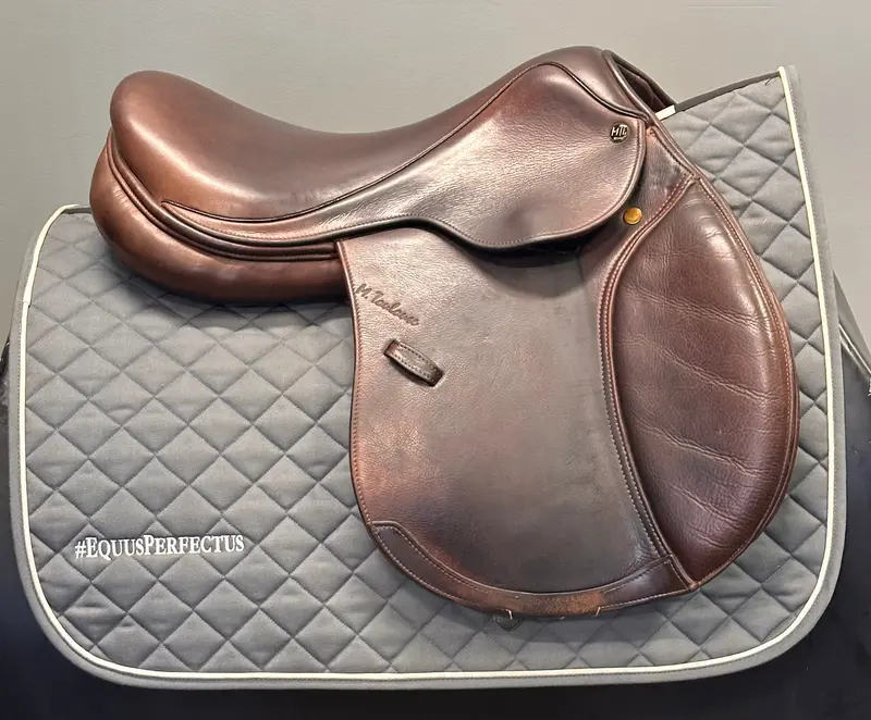 Used M Toulouse Annice Jump Saddle 17" Medium Wide Gullet 2