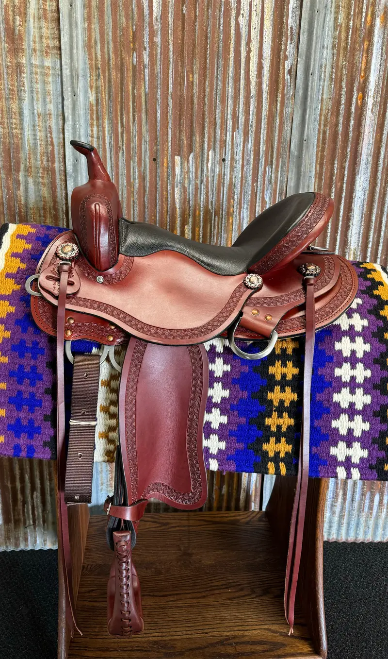 West 20 Equi-Fit Light Weight Trail Saddle 1