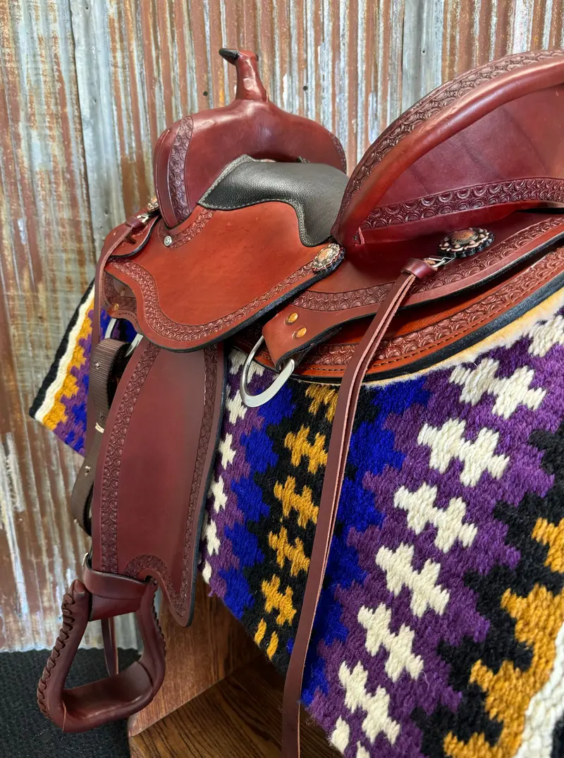 West 20 Equi-Fit Light Weight Trail Saddle 5