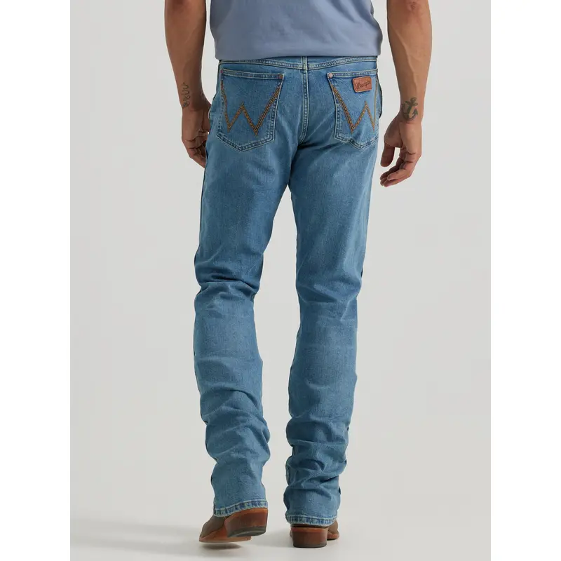 Wrangler Men's Flintlock Retro Slim Bootcut Jean 1