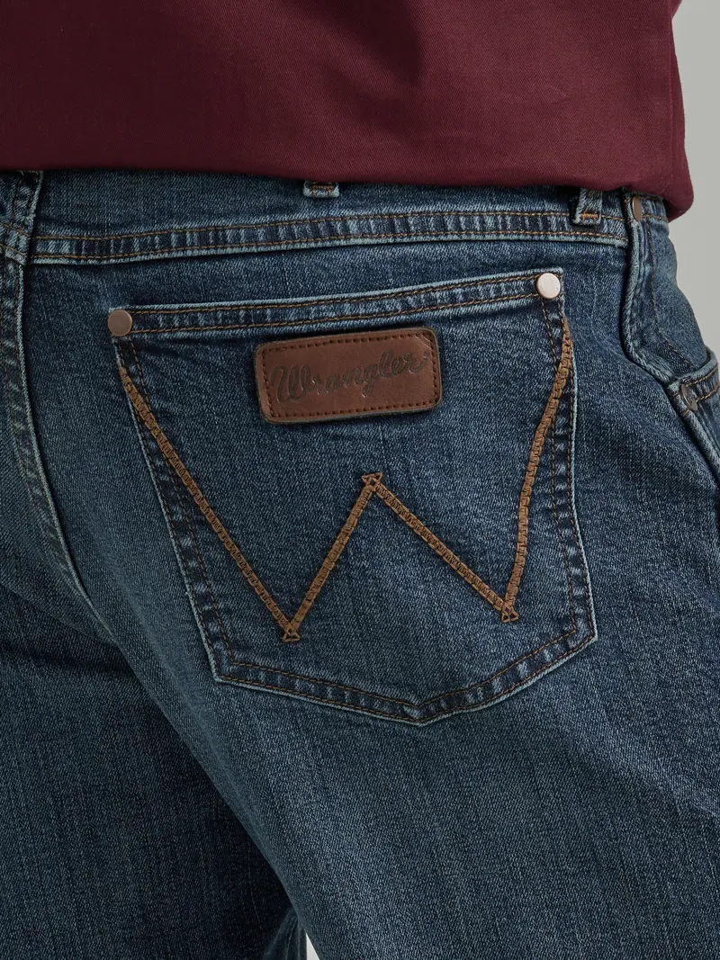 Wrangler Men's Retro Relaxed Bootcut Jean 2