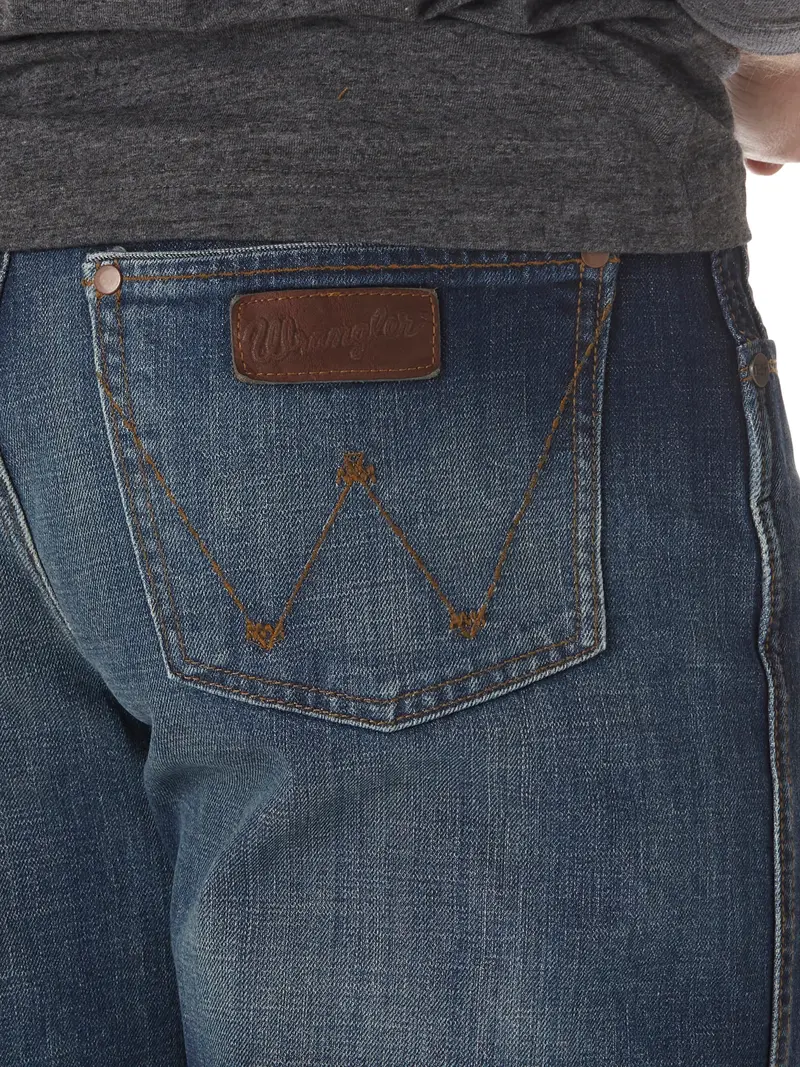 Wrangler Men's Retro Relaxed Bootcut Jean-Jh Wash 3