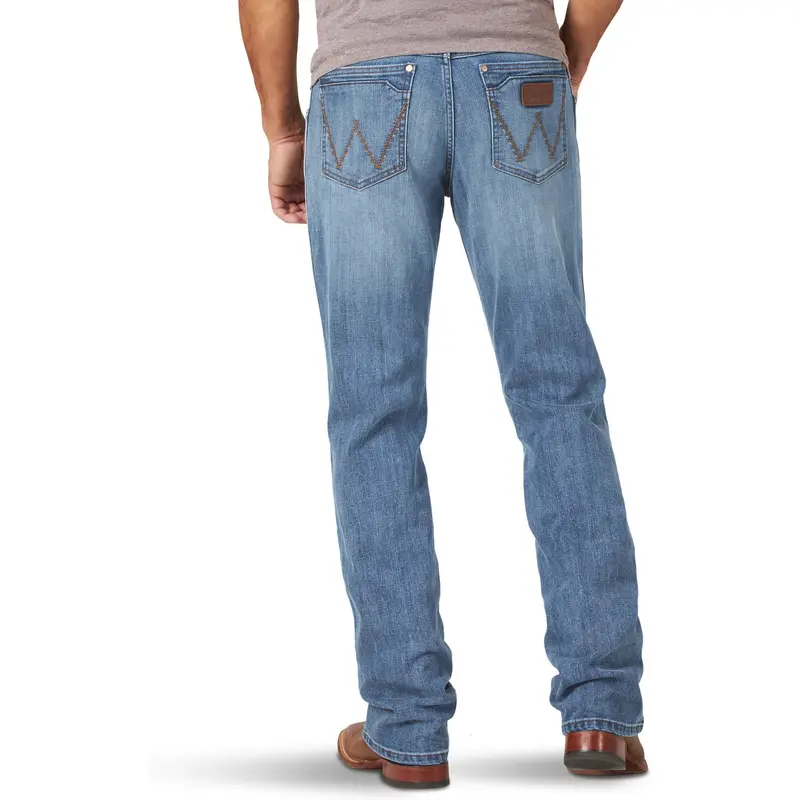 Wrangler Men's Retro Relaxed Fit Bootcut Jean-Kingston 1