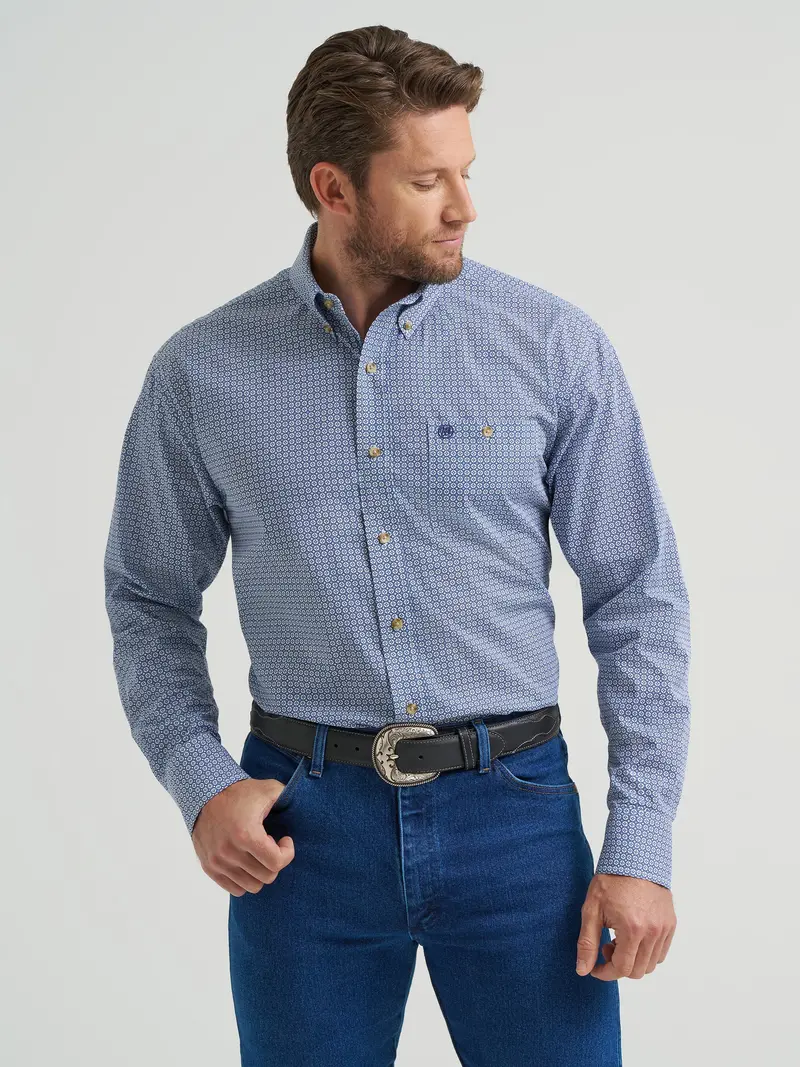 Wrangler Men's Slate Blue Relaxed Fit Classic Button Down Shirt 1