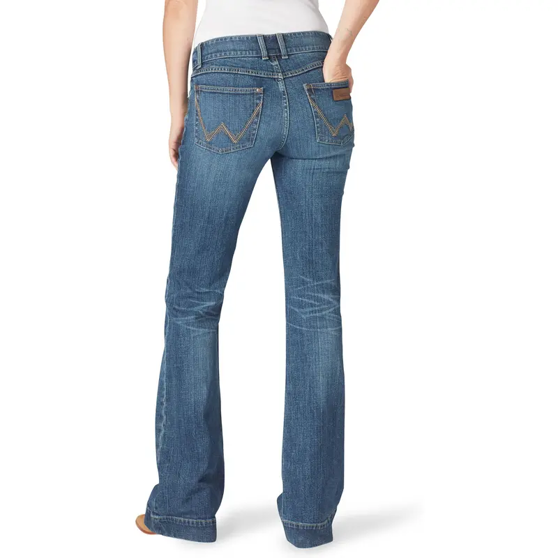 Wrangler Women's Retro Devon Mae Wide Trouser 1