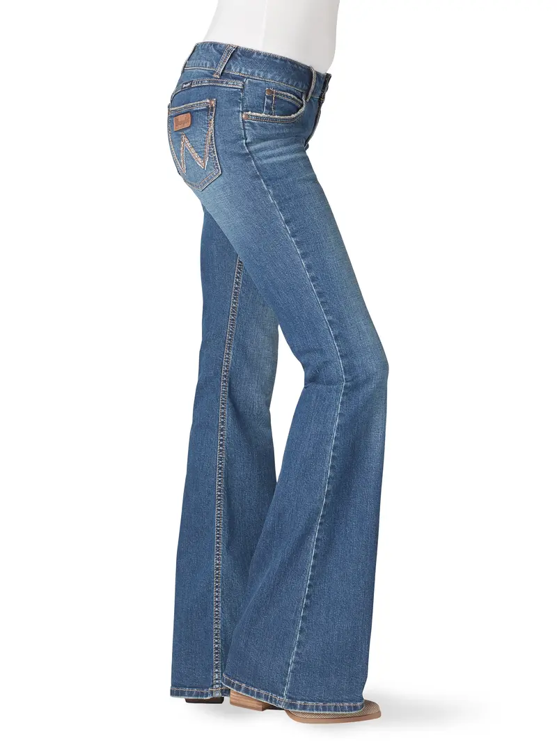 Wrangler Women's Retro Faith Mae Flare Jean 5